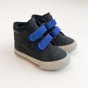 Toddler Converse High Top Sneakers Size 5
